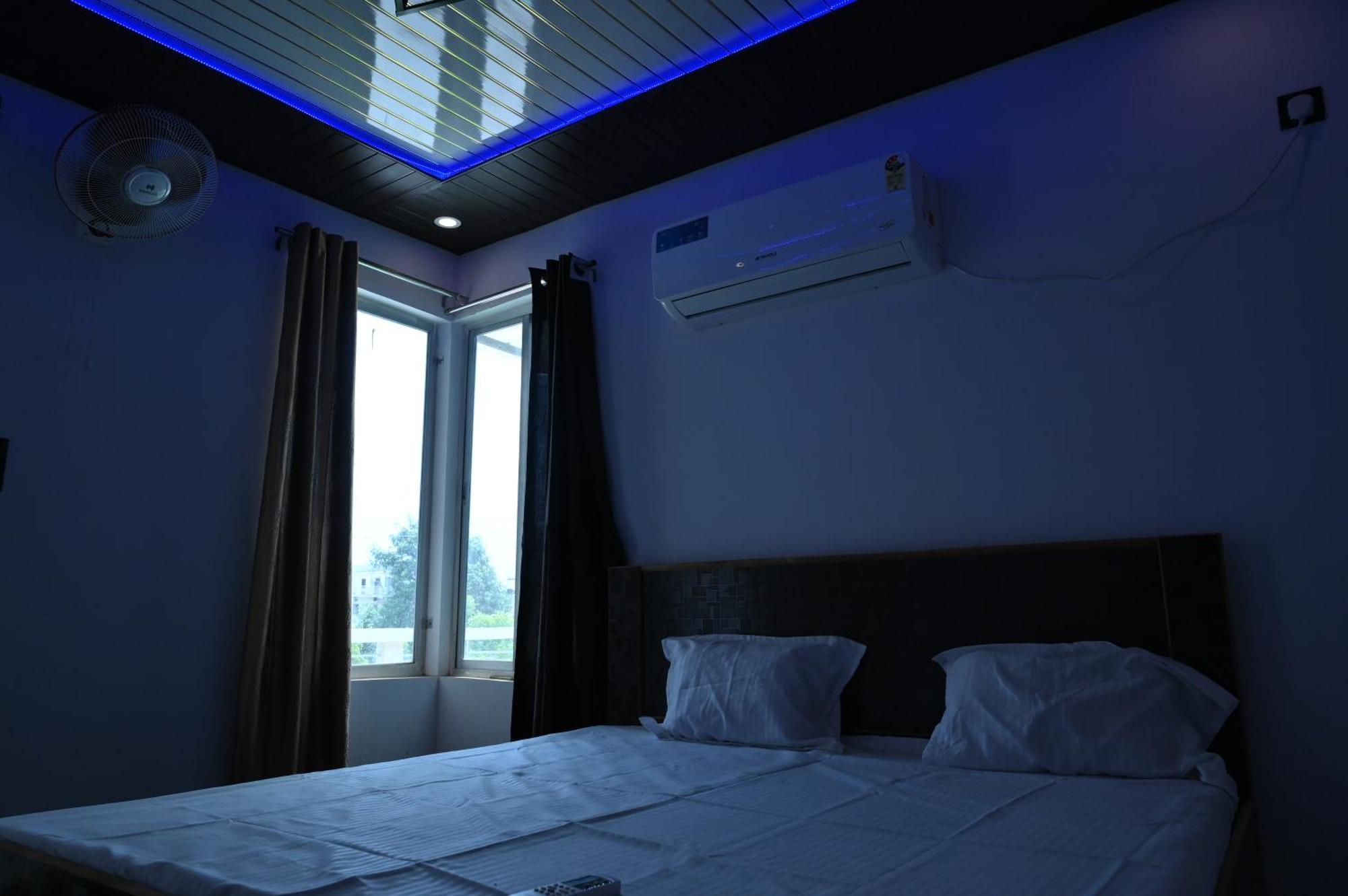 Privyrooms Gorakhpur Dış mekan fotoğraf