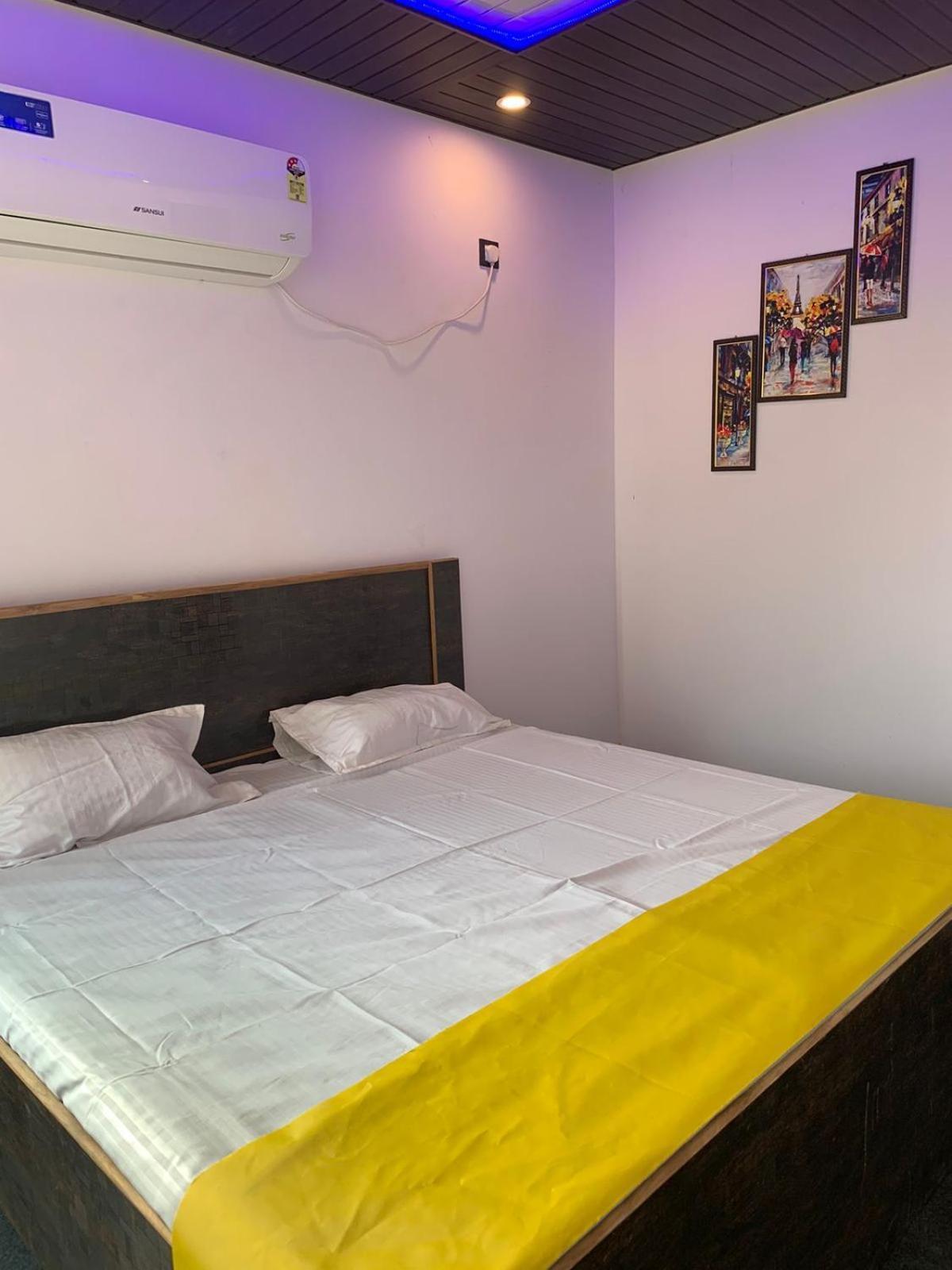 Privyrooms Gorakhpur Dış mekan fotoğraf